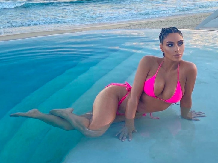 Hot Photos of Kim Kardashian