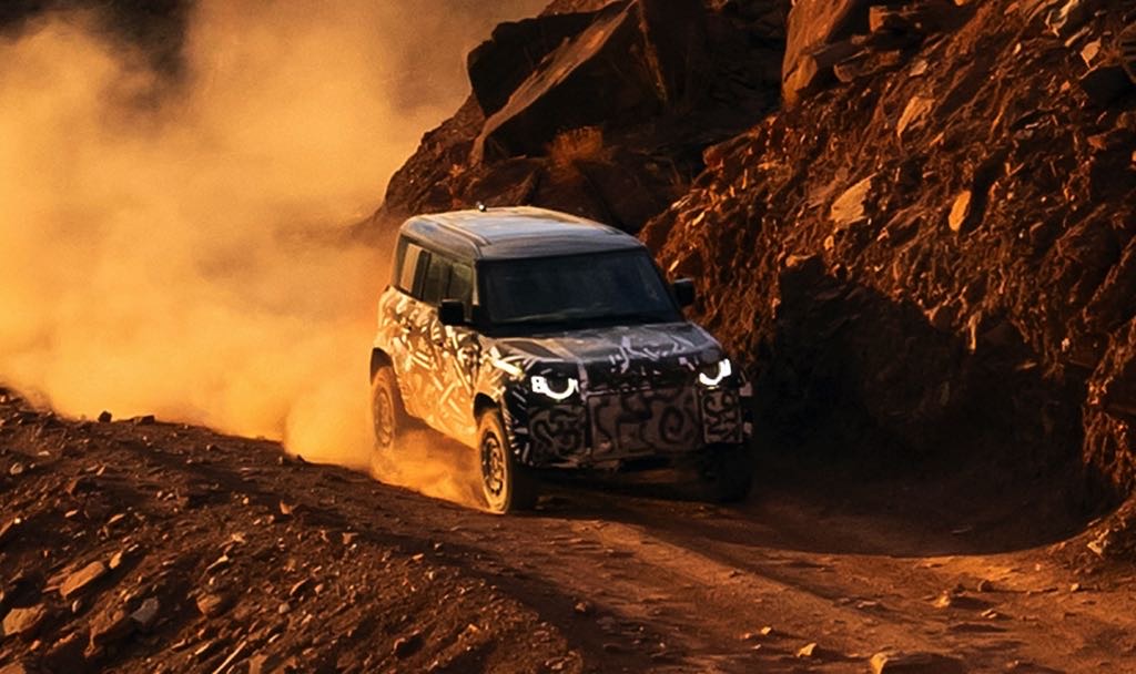 Land Rover Defender Octa teased