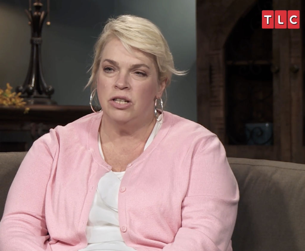 Janelle Brown talks to the camera here on Sister Wives.