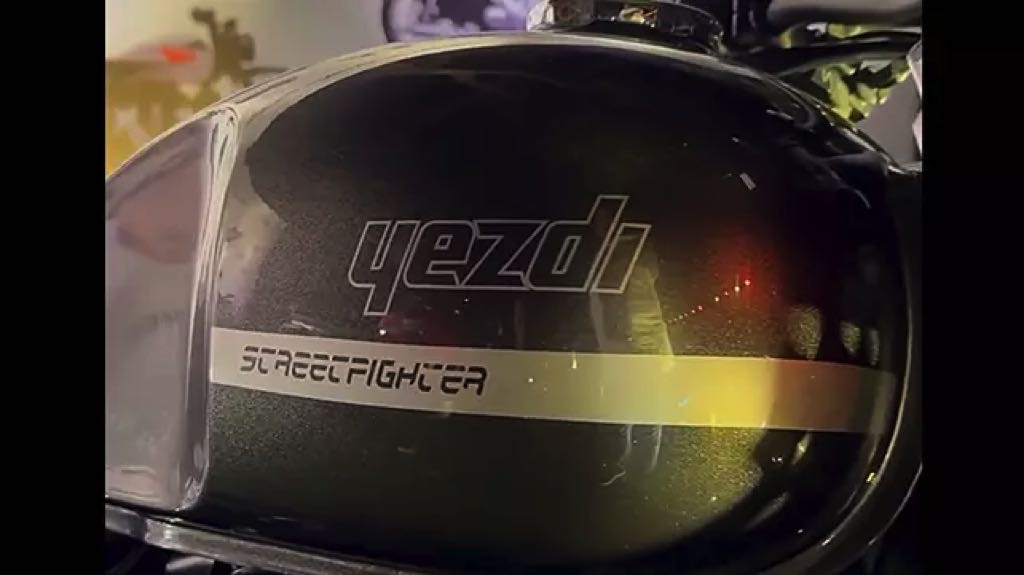 Yezdi Streetfighter leaked before launch
