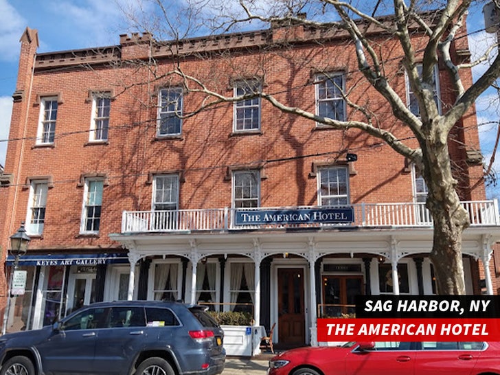 the american hotel submarine