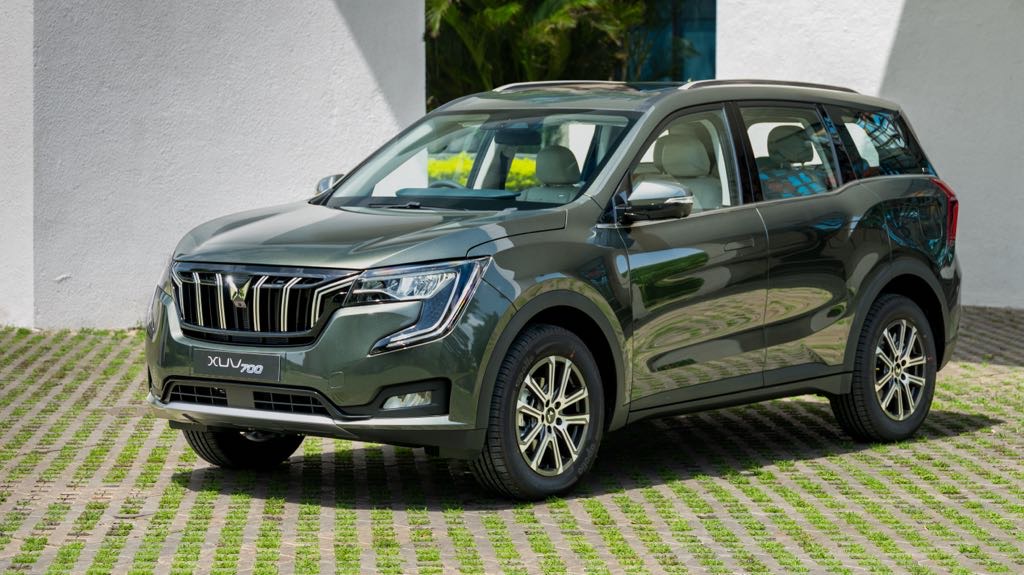 Mahindra XUV700 gets two new colors