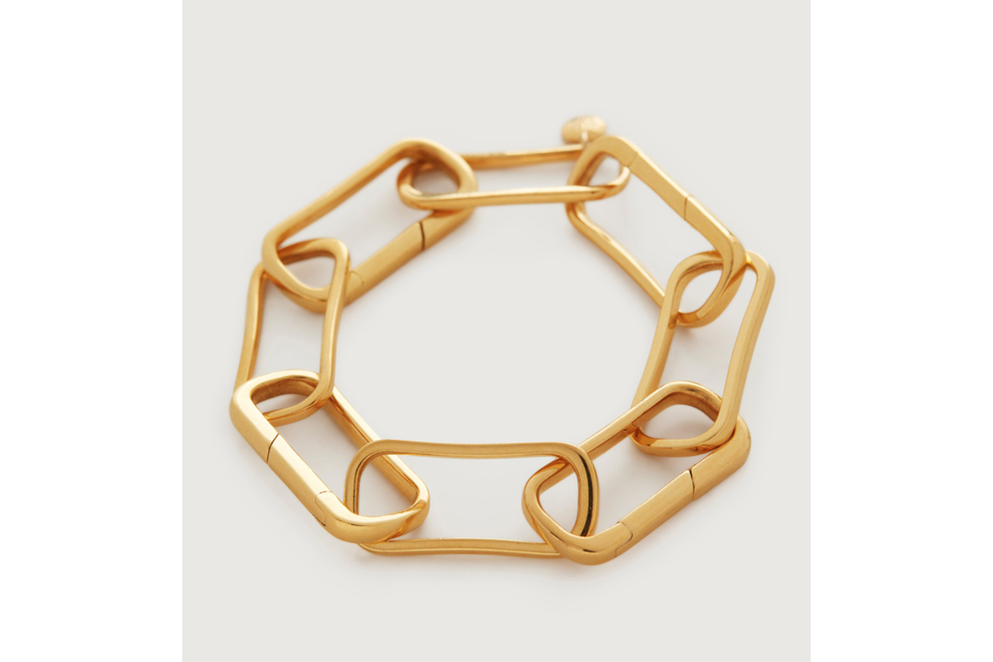 A gold chain bracelet