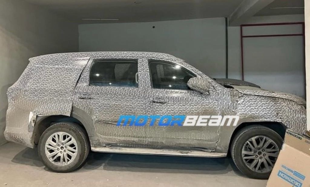 MG Gloster 2025 Facelift Spied