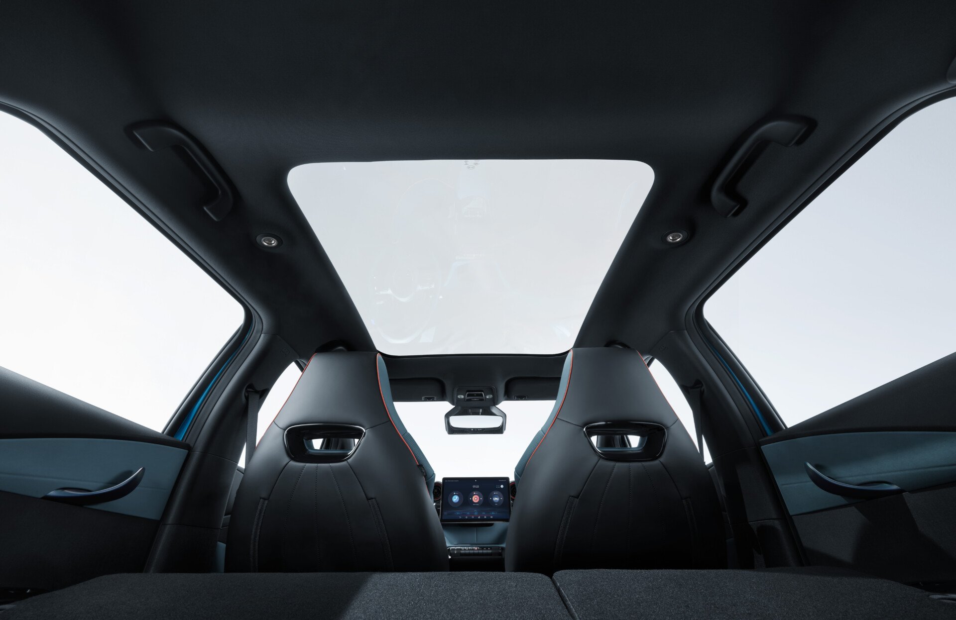 BYD DOLPHIN Panoramic sunroof