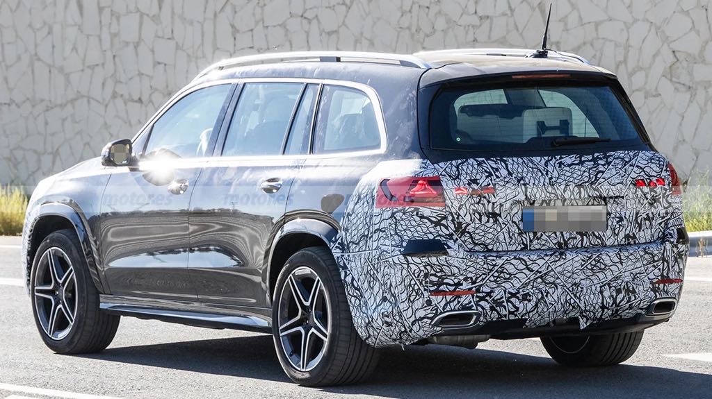 Mercedes GLS Facelift Rear Stained