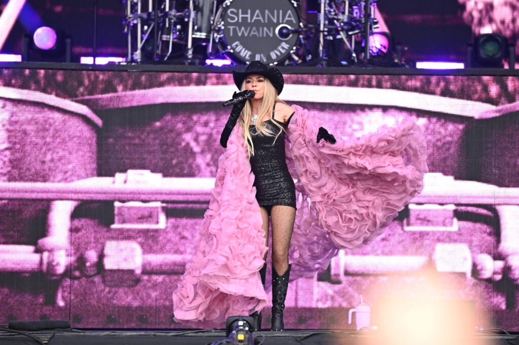 Shania Twain performs on the Pyramid stage during day five of the 2024 Glastonbury Festival at Worthy Farm, Pilton on June 30, 2024 in Glastonbury, England. Founded by Michael Eavis in 1970, the Glastonbury Festival features around 3,000 performances across more than 80 stages. 