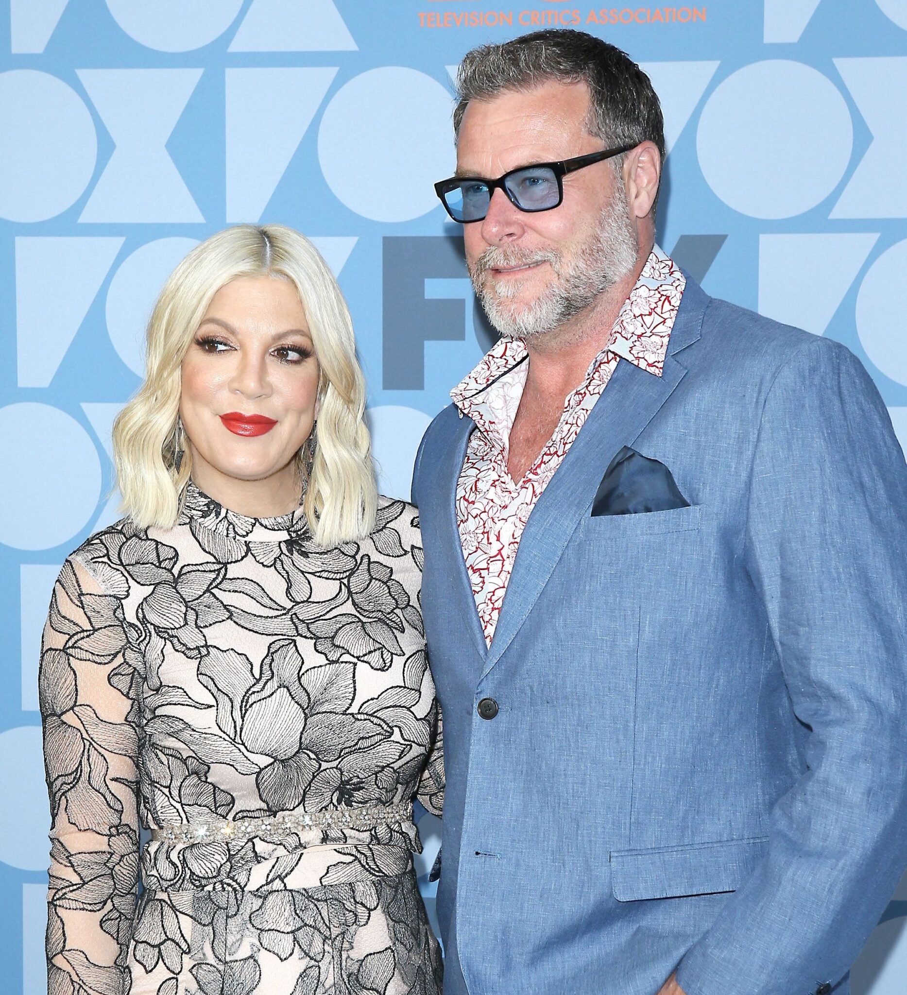 Tori Spelling and Dean McDermott in 2019