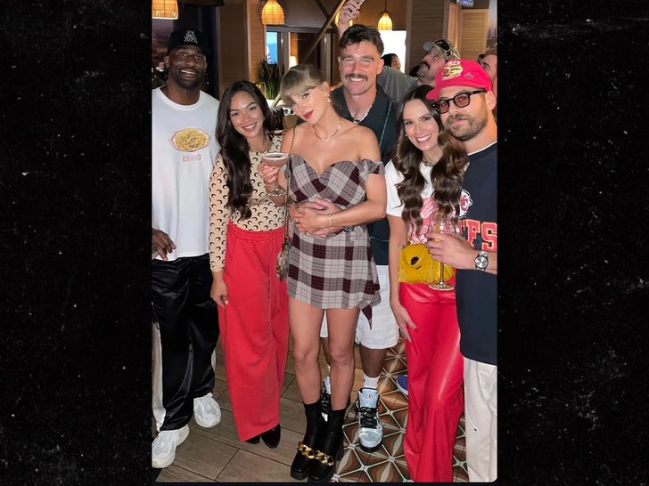 travis kelce taylor swift bosses after party